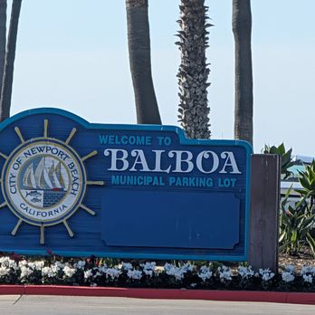 Balboa Island - Beaches Near Me - Newport Beach, California
