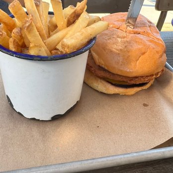 BrewDog Cincinnati - Chikn sandwich with tindl chikn - Breweries Near Me - Cincinnati, Ohio