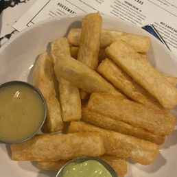 Fried Yuca & Tomatillo Cream Sauce & Apple Vinaigrette