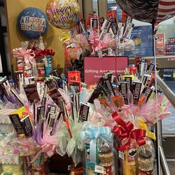 Kroger - Display of gifts