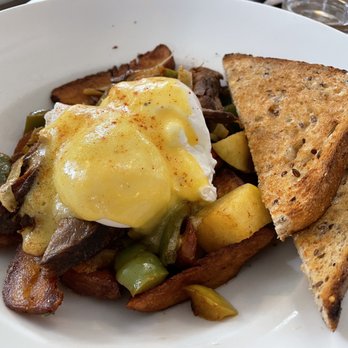 The Crabapple Cafe - The Pork Hash ($18.95): disappointing - choose one of the other bennies! - Breakfast & Brunch Near Me - Squamish, British Columbia The Crabapple Cafe - The Pork Hash ($18.95): disappointing - choose one of the other bennies! - Breakfast & Brunch Near Me - Squamish, British Columbia