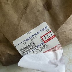 Walt's Food Market - Two different prices - second time happening