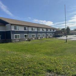 Northwoods Inn & Suites - Hotel motel