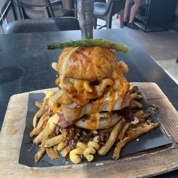 6Smith - FAT PANTS SPECIAL - Seafood Near Me - Wayzata, Minnesota