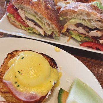 Grace's Table - Eggs Benedict, Grilled Chicken Sandwich - New American Near Me - Napa, California Grace's Table - Eggs Benedict, Grilled Chicken Sandwich - New American Near Me - Napa, California