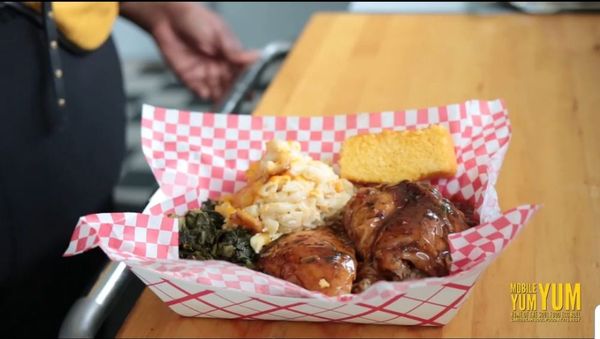 Mobile Yum Yum Food Truck & Catering by null