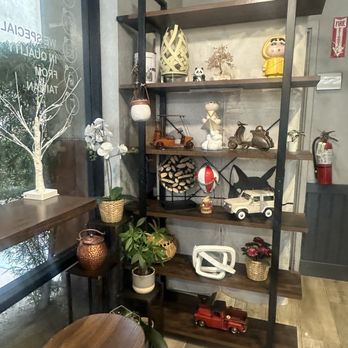 Bingsu Tea - Decor - Bubble Tea Near Me - Sacramento, California