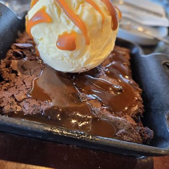 WSKY Stadium - Chocolate Pudding Cake - Sports Bars Near Me - Las Vegas, Nevada WSKY Stadium - Chocolate Pudding Cake - Sports Bars Near Me - Las Vegas, Nevada