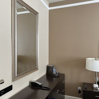 Cardinal Hotel - room with coffee maker - Hotels Near Me - Palo Alto, California