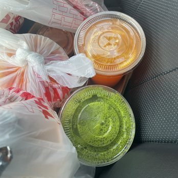 Que Ricos! - I am taking natural juices. - Mexican Near Me - Los Angeles, California Que Ricos! - I am taking natural juices. - Mexican Near Me - Los Angeles, California