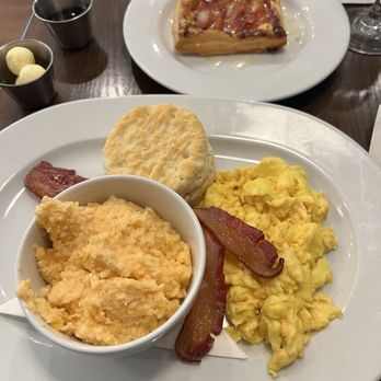 Corner Kitchen - Biltmore Breakfast - Breakfast & Brunch Near Me - Asheville, North Carolina