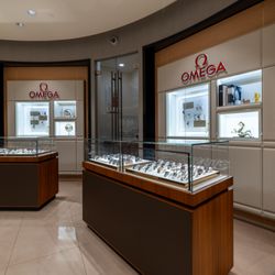GemOro - Omega Watch Section In Store