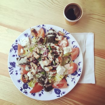 Freskos - Hamden - Greek salad with chicken, Greek coffee. - Greek Near Me - Hamden, Connecticut