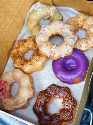 HeyDay Doughnuts by null