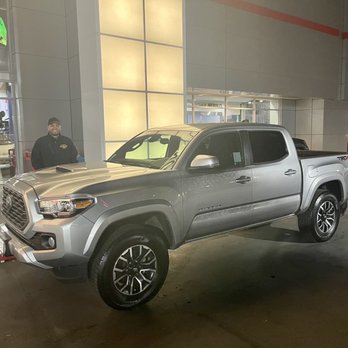 Longo Toyota - Car Dealers Near Me - El Monte, California Longo Toyota - Car Dealers Near Me - El Monte, California