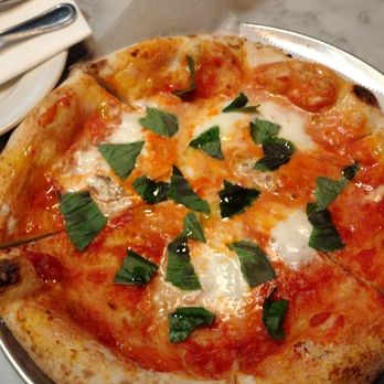 Pizza Barbone - Mozzarella di bufala with fresh basil - Pizza Near Me - Hyannis, Massachusetts