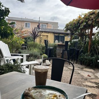 Crocker’s Cafe & Bakery - Outside - Cafes Near Me - Costa Mesa, California