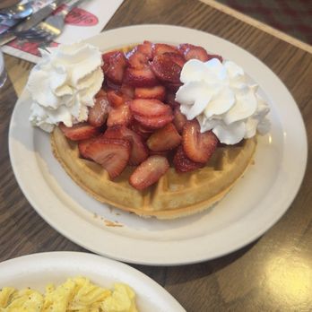 Heidi's Of Gresham - Fruit Waffle Combo. - American Near Me - Gresham, Oregon