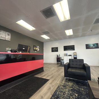 SDS Automotive - Lobby Waiting Area - Oil Change Stations Near Me - Sacramento, California SDS Automotive - Lobby Waiting Area - Oil Change Stations Near Me - Sacramento, California