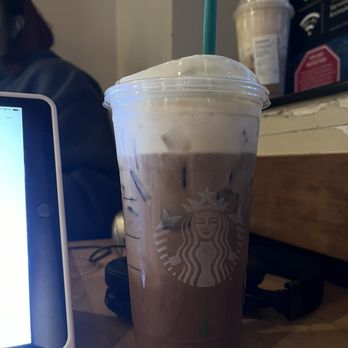 Starbucks - Coffee & Tea Near Me - Miami, Florida