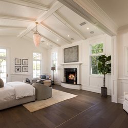 Discount Hardwood Floors & Molding