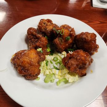 Manna Kitchen - cauliflower bites with sweet and sour sauce - Vegan Near Me - Lisle, Illinois