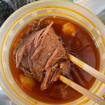 Mint Garden - Beef stew with rice noodles - Vietnamese Near Me - Newmarket, Ontario