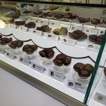See's Candies - Candy Stores Near Me - Honolulu, Hawaii See's Candies - Candy Stores Near Me - Honolulu, Hawaii