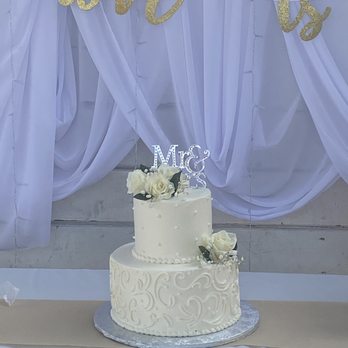 Diamond Bakery - a wedding cake on a table - Bakeries Near Me - South El Monte, California Diamond Bakery - a wedding cake on a table - Bakeries Near Me - South El Monte, California