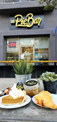 Laurie’s Pie Bar by null