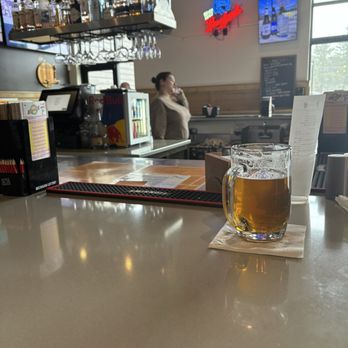 Fletcher's Pub - Bar area - American Near Me - Kalamazoo, Michigan