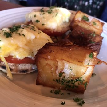 Farmhouse Cafe - Breakfast sandwich with potato Mille-feuille - Breakfast & Brunch Near Me - Honolulu, Hawaii
