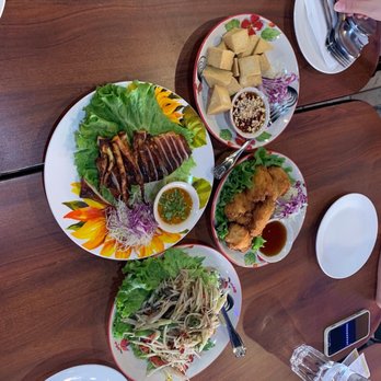Real Thai Restaurant - Thai Near Me - Chicago, Illinois