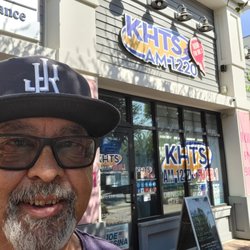 KHTS AM 1220