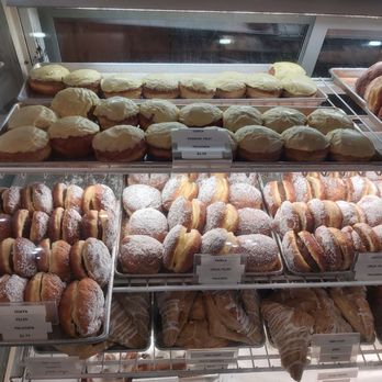 Punalu'u Bake Shop  - Bakeries Near Me - Naalehu, Hawaii