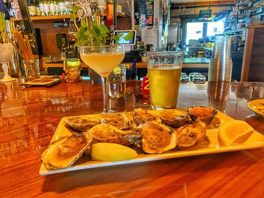 Bingo Deli & Pub by null