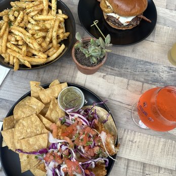 Side Yard Public House - Truffle Fries, Western Burger, Fish Tacos - Sports Bars Near Me - Escondido, California Side Yard Public House - Truffle Fries, Western Burger, Fish Tacos - Sports Bars Near Me - Escondido, California
