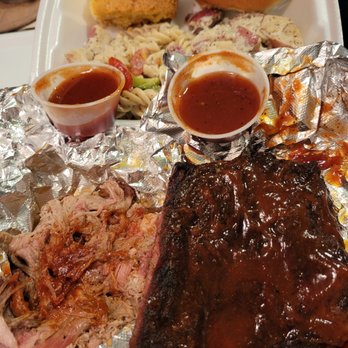 Limp Lizard - Two-Way Platter w/ Ribs and Pulled Pork - $18.99 - Barbeque Near Me - Syracuse, New York