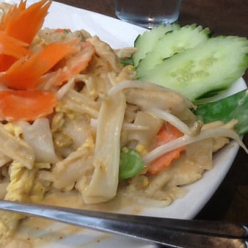 Sy Thai - Peanut Noodle with Chicken - Thai Near Me - Troy, Michigan Sy Thai - Peanut Noodle with Chicken - Thai Near Me - Troy, Michigan