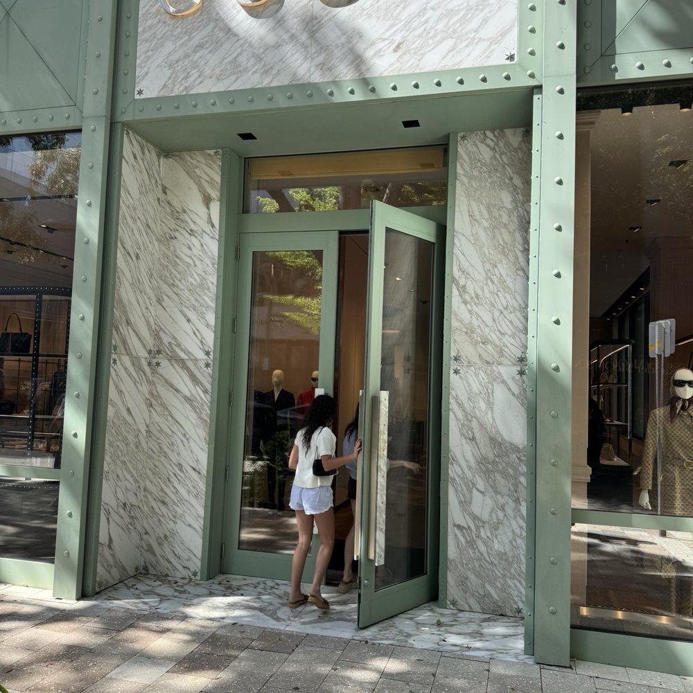 Gucci - Women's Clothing Near Me - Miami, Florida