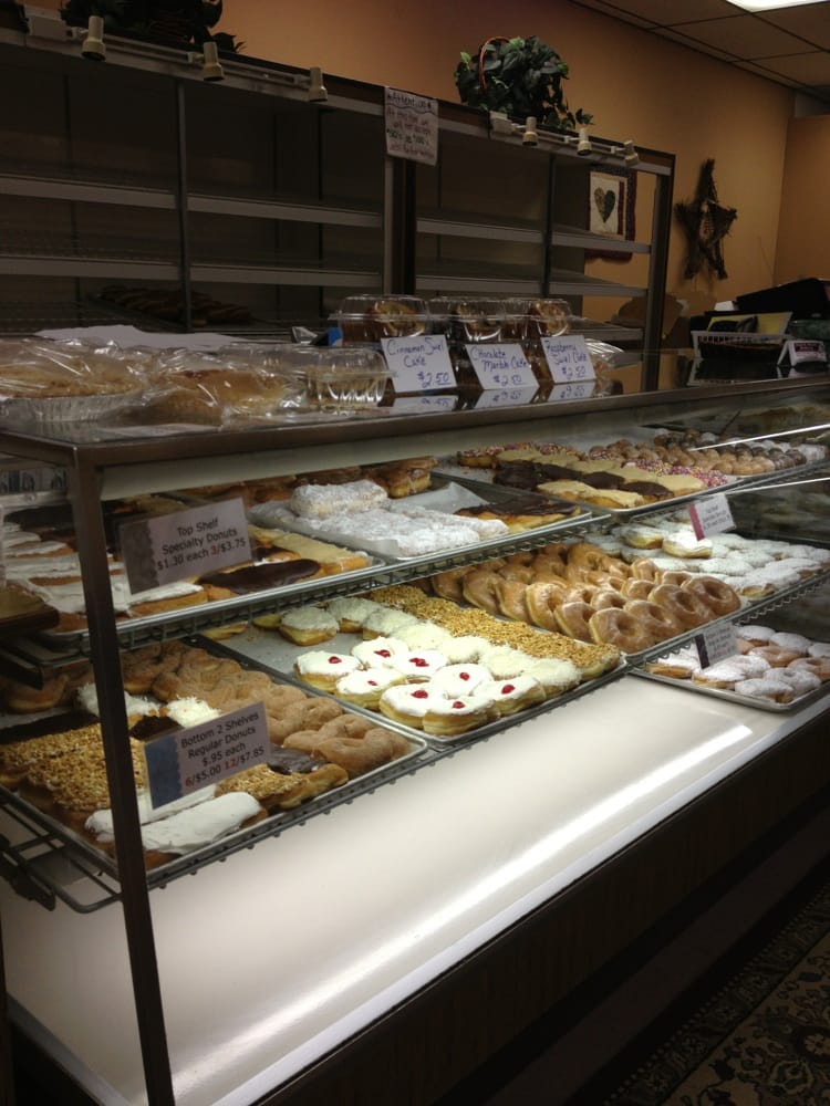 Bakeries DUTCH MAID BAKERY CLOSED 789 S 4th St, Hamburg