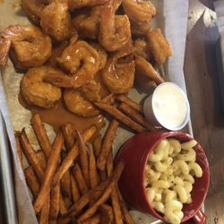 Shipwreck Bar & Grill