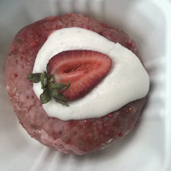Milk Organics - Doughside Vegan doughnut!! - Juice Bars & Smoothies Near Me - Vista, California