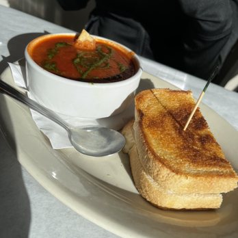 DeVivo's Eatery - Cup of Tomato Soup- grilled cheese - New American Near Me - Keller, Texas