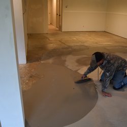 Quality Carpets & Floors - Master craftsman at work