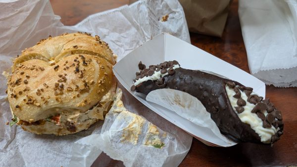 La Bagel Delight by null
