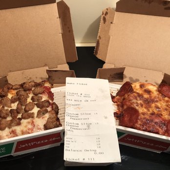 Jet's Pizza - Pizza Near Me - Memphis, Tennessee