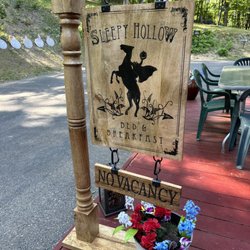 Sleepy Hollow Inn Bed & Breakfast - Another Sign