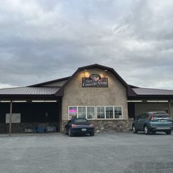 Dave's Country Store - Storefront