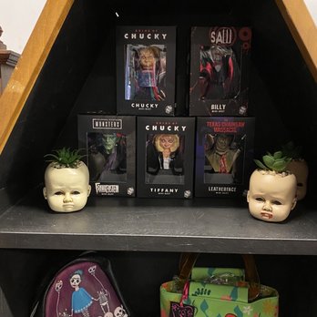 Halloween Bootique - Costumes Near Me - Costa Mesa, California